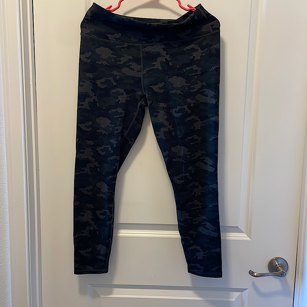 Fabletics Powerhold full length leggings size large